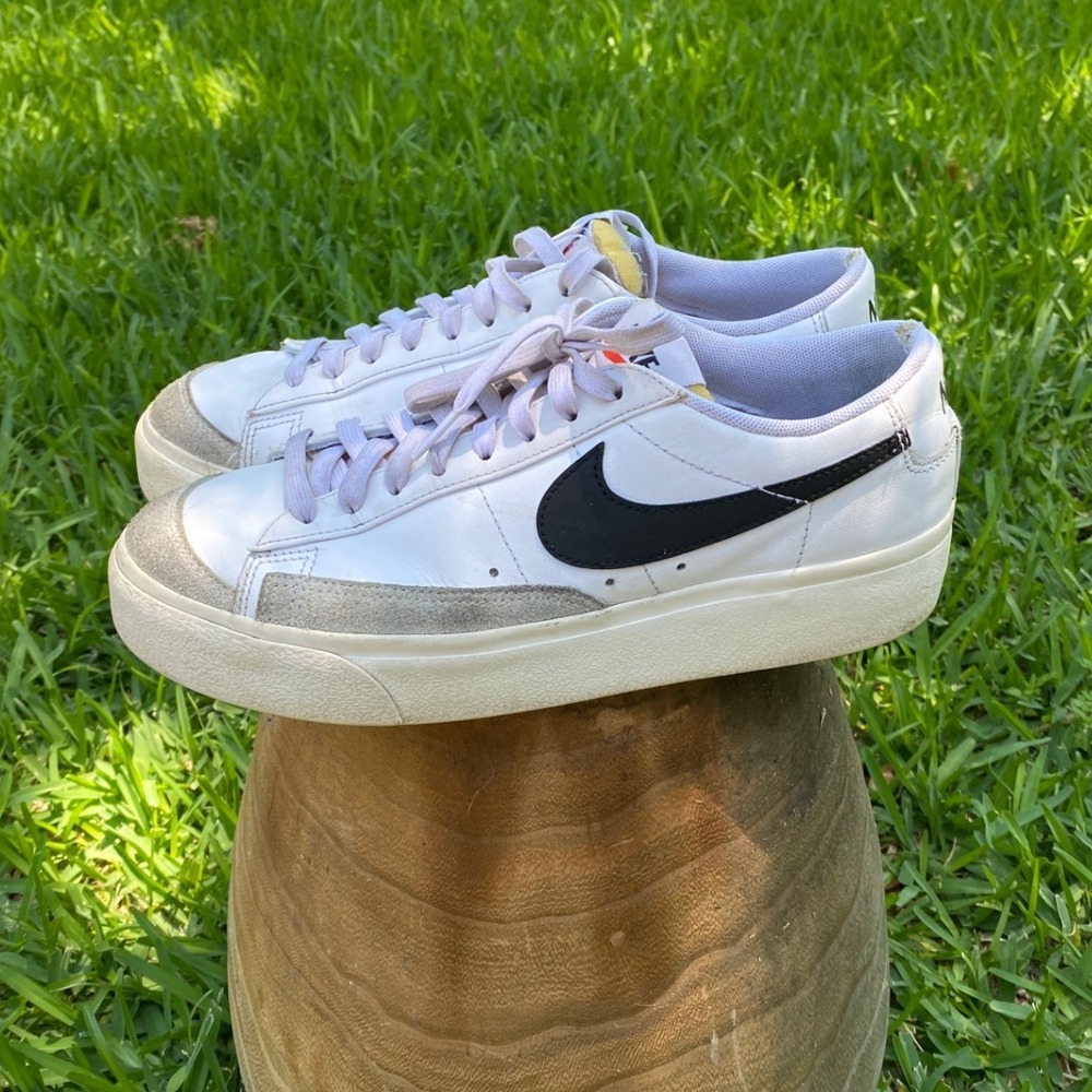Nike Blazer Low 77 Platform White Black Womens Sneakers DJ0292-101‎ Size 10